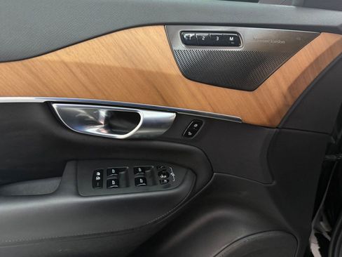 Used 2024 Volvo XC90 T8 Plus image 11