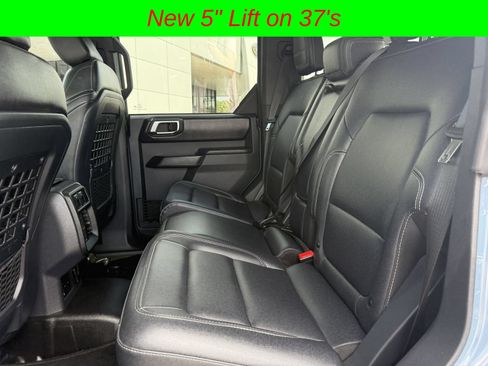 Used 2025 Ford Bronco Badlands AWD/4WD image 17