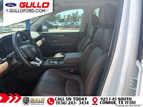Used 2025 Honda Pilot Elite image 5