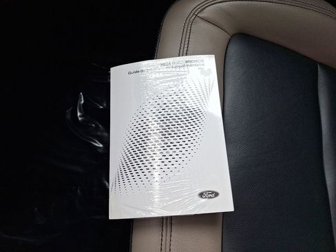 Certified 2024 Ford Bronco Wildtrak image 26