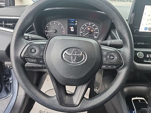 Used 2023 Toyota Corolla LE FWD image 9
