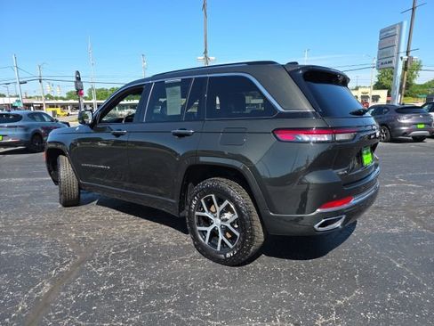 Used 2023 Jeep Grand Cherokee Overland w/ Adv Protech Group III AWD/4WD image 5