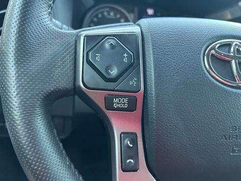Used 2022 Toyota Tacoma SR5 RWD image 20