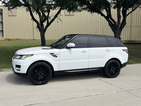 Used 2016 Land Rover Range Rover Sport HSE AWD/4WD image 2