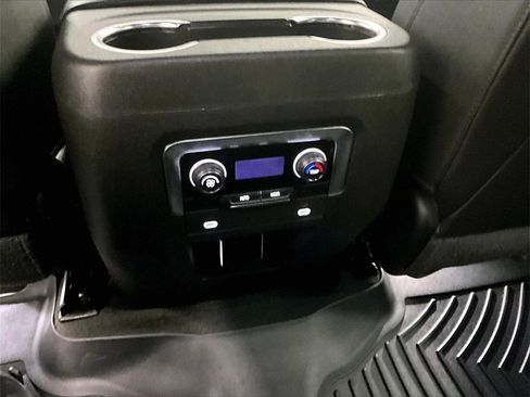 Used 2021 Chevrolet Tahoe LT image 28