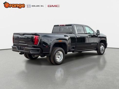 New 2026 GMC Sierra 3500 Denali Ultimate AWD/4WD image 3
