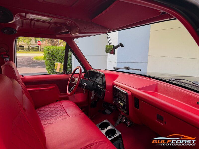 Used 1987 Ford F350 2WD Regular Cab image 21