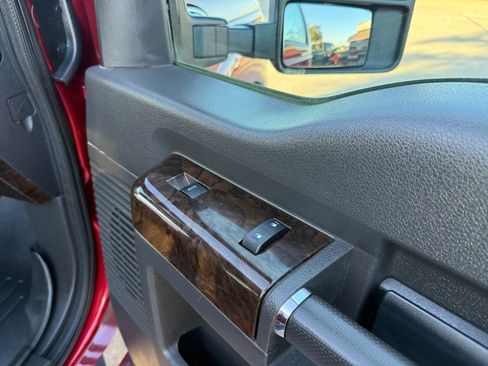 Used 2014 Ford F250 Platinum image 28