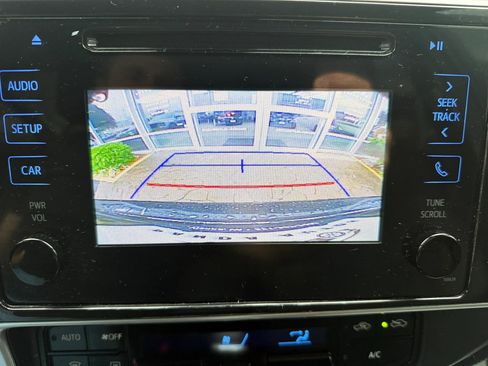 Used 2019 Toyota Corolla LE FWD image 17