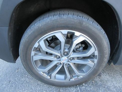 Used 2021 GMC Terrain SLT w/ LPO, Floor Liner Package image 9