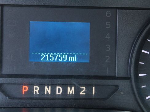 Used 2017 Ford F250 XL w/ XL Value Package image 8