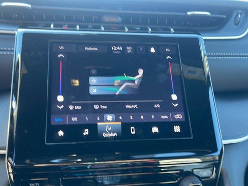 New 2025 Jeep Grand Cherokee Laredo X image 16