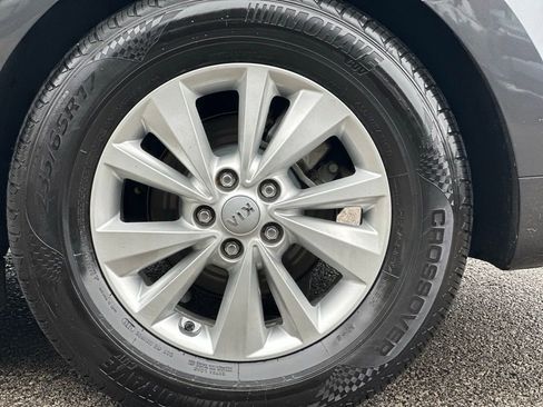 Used 2016 Kia Sedona LX w/ Option Group 020 image 24