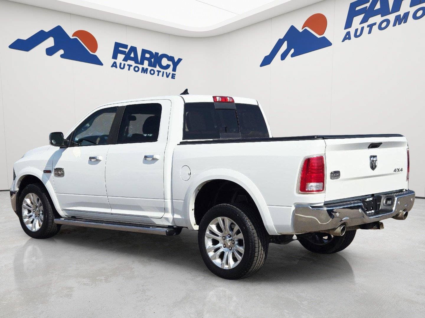 Used 2017 RAM 1500 Laramie Longhorn AWD/4WD image 3