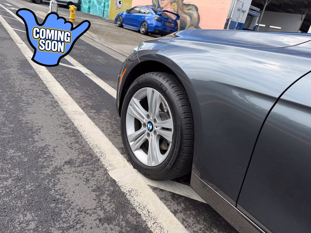 Used 2017 BMW 330i xDrive Sedan AWD/4WD image 8