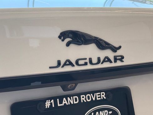 Used 2024 Jaguar XF R-Dynamic SE AWD/4WD image 13