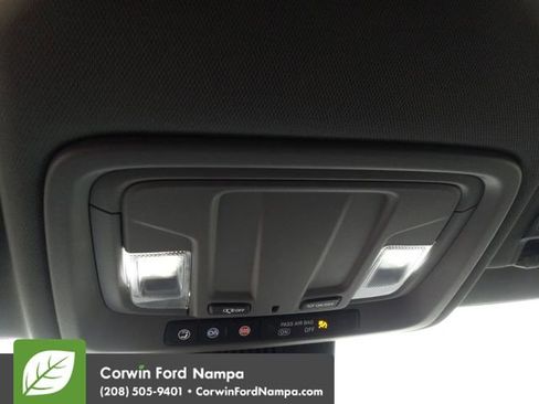 Used 2025 GMC Sierra 1500 Elevation image 22