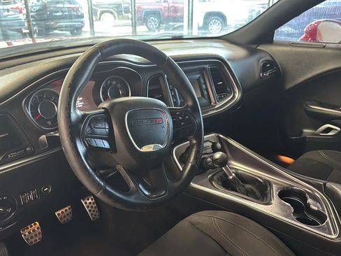 Used 2015 Dodge Challenger R/T w/ Quick Order Package 22B R/T RWD image 13