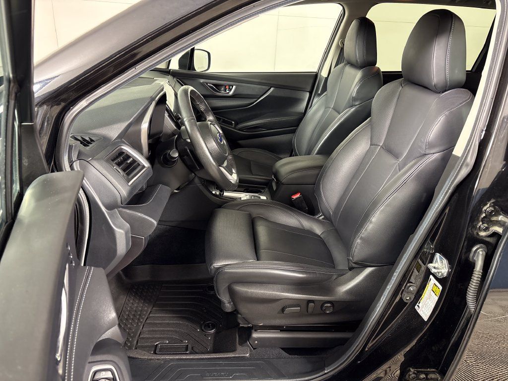 Used 2023 Subaru Ascent Limited w/ Technology Package AWD/4WD image 29