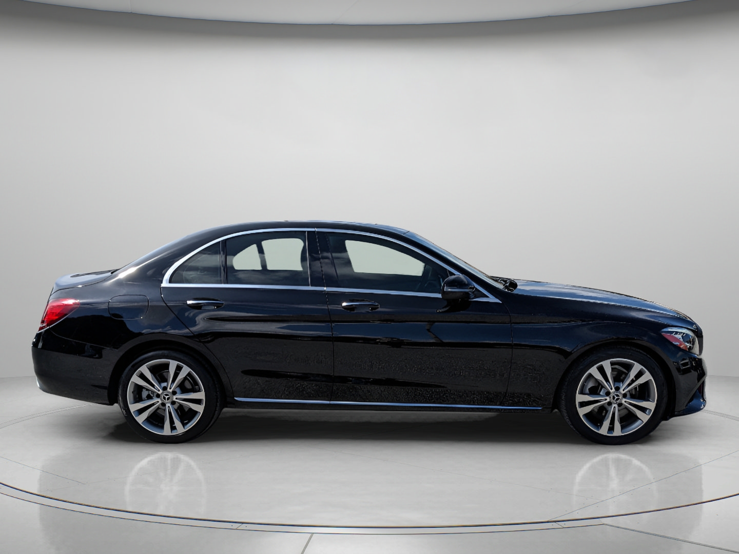 Used 2019 Mercedes-Benz C 300 Sedan image 9