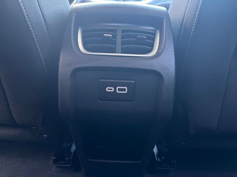 Used 2025 Chevrolet Blazer LT FWD image 23