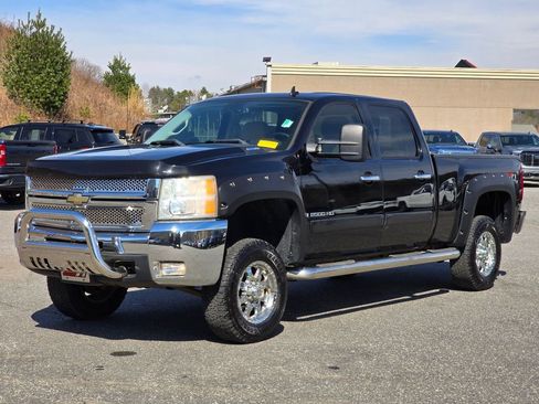 Used 2008 Chevrolet Silverado 2500 LTZ w/ Safety Package image 2