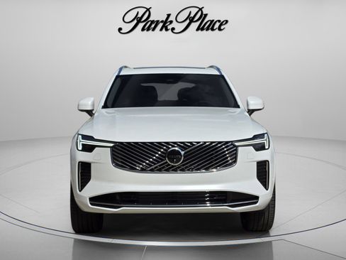 New 2026 Volvo XC90 T8 Plus w/ Protection Package Premier AWD/4WD image 9