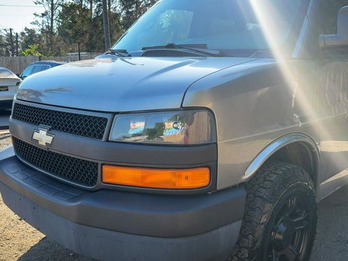 Used 2007 Chevrolet Express 1500 AWD Passenger w/ LT Preferred Equipment Group image 21