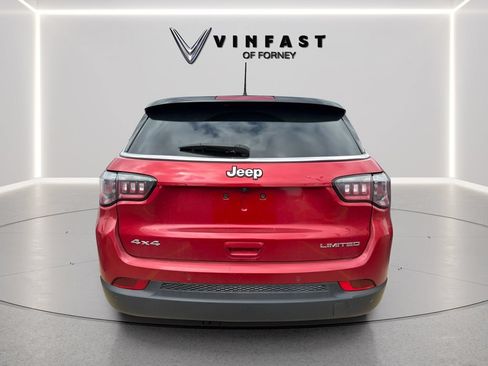 Used 2025 Jeep Compass Limited AWD/4WD image 3