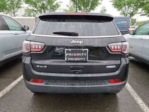 Used 2024 Jeep Compass Latitude AWD/4WD image 5