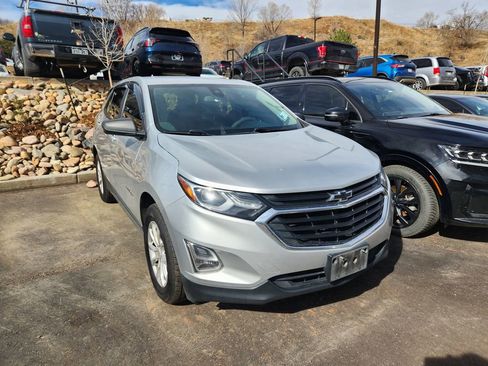Used 2020 Chevrolet Equinox LS w/ LS Convenience Package image 19