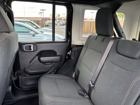 Used 2025 Jeep Wrangler Unlimited Sport AWD/4WD image 38