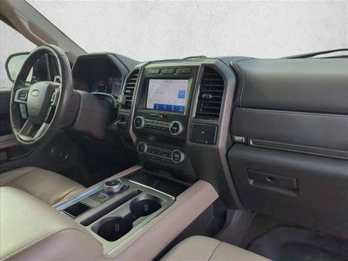 Used 2021 Ford Expedition XLT image 20