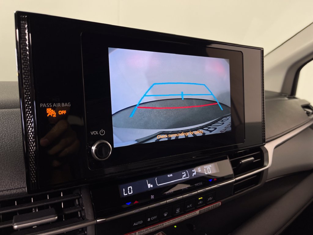 Certified 2026 Toyota Sienna LE FWD image 21