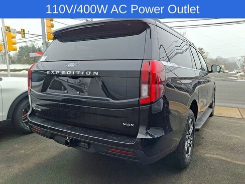 New 2025 Ford Expedition Max Active image 3