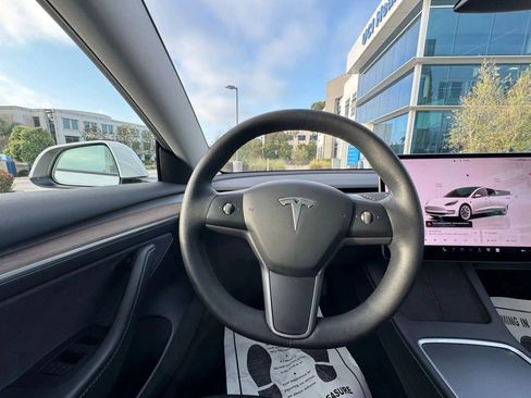 Used 2023 Tesla Model 3 Standard Range RWD image 14