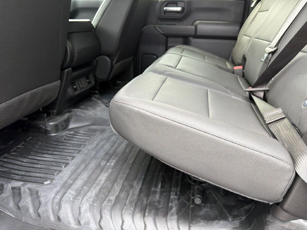 Used 2025 GMC Sierra 2500 Pro AWD/4WD image 25