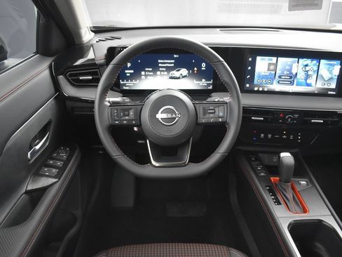 New 2026 Nissan Kicks SR w/ Illumination Package AWD/4WD image 13