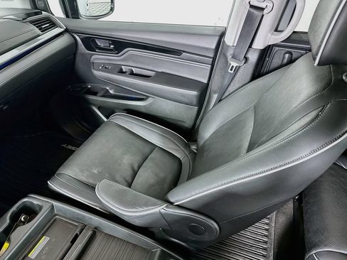 Used 2023 Honda Odyssey Elite image 25