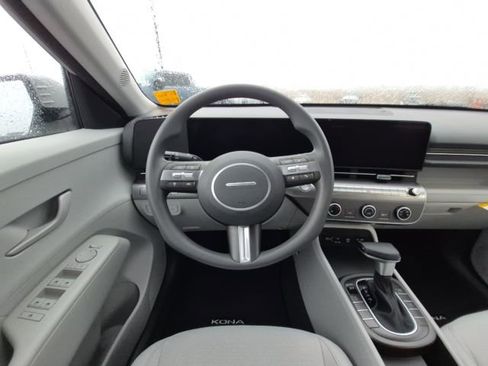 New 2026 Hyundai Kona SE image 21