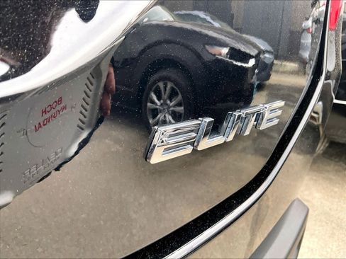 Used 2024 Honda Pilot Elite image 30