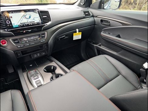Certified 2026 Honda Ridgeline TrailSport image 9