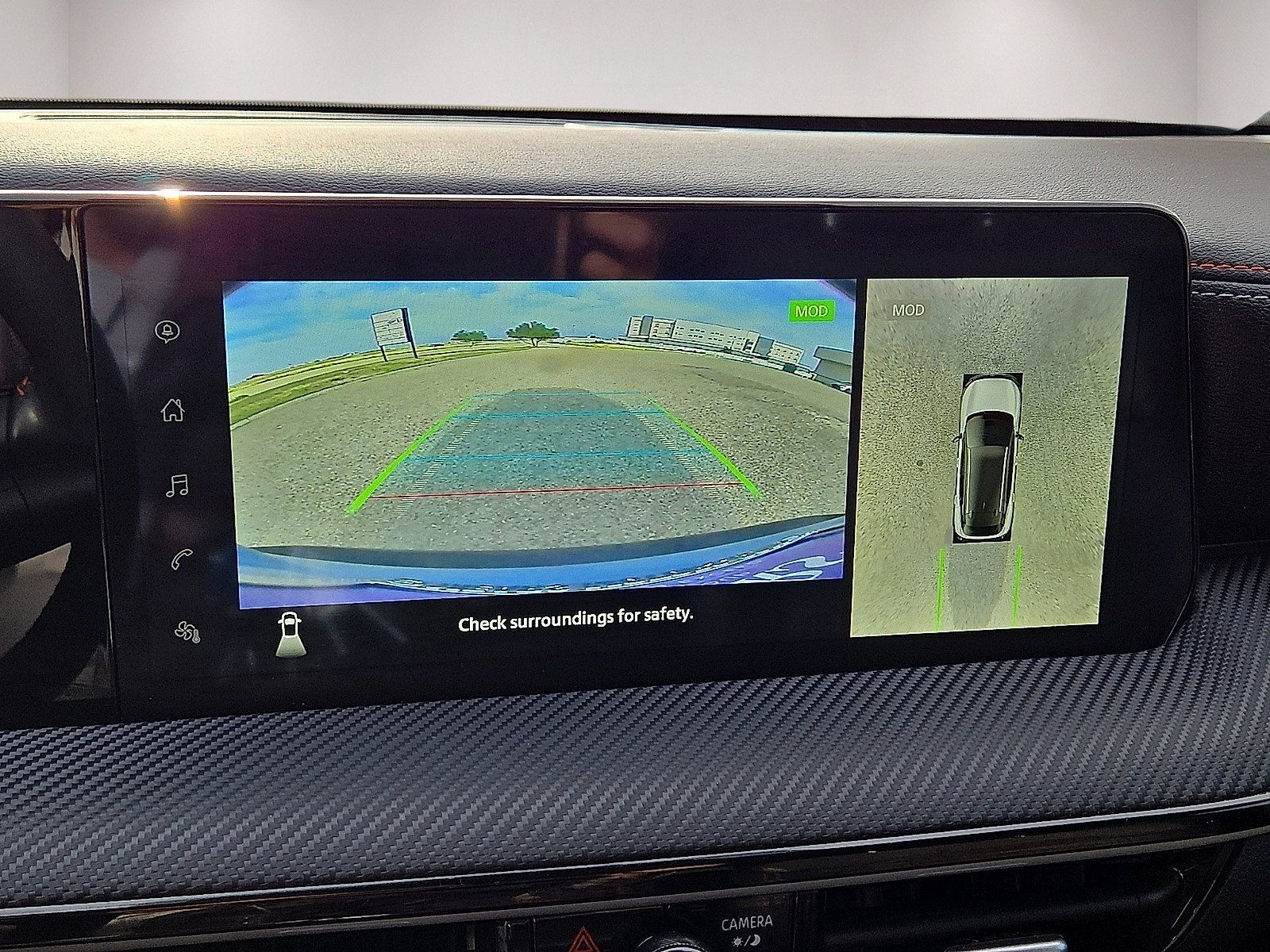 Used 2025 Nissan Kicks SR w/ Illumination Package AWD/4WD image 27