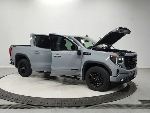 Used 2024 GMC Sierra 1500 Elevation w/ Preferred Package image 9