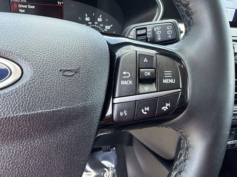 Used 2022 Ford Escape SEL image 36