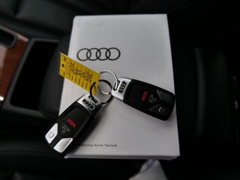 Used 2022 Audi A4 2.0T Premium image 31