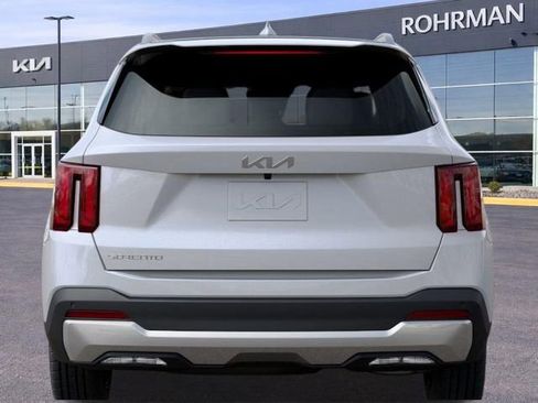 New 2025 Kia Sorento S w/ Panoramic Sunroof Package FWD image 13