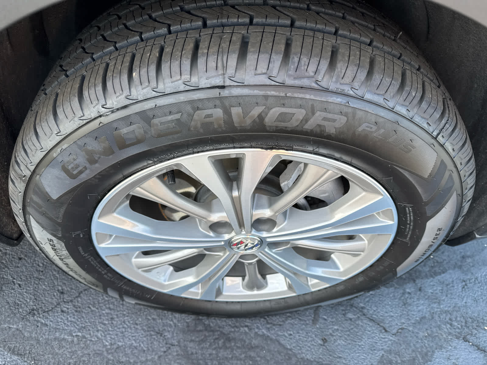 Certified 2022 Buick Envision Preferred AWD/4WD image 13