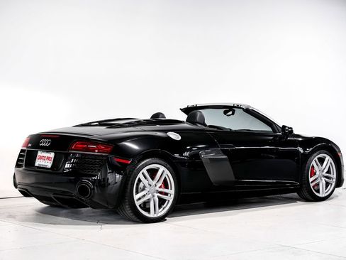 Used 2014 Audi R8 V8 w/ Full Leather Package AWD/4WD image 3
