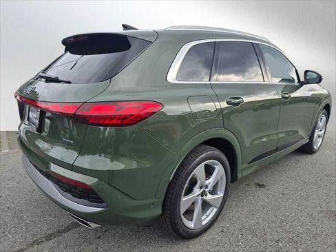 New 2025 Audi Q5 Prestige image 3